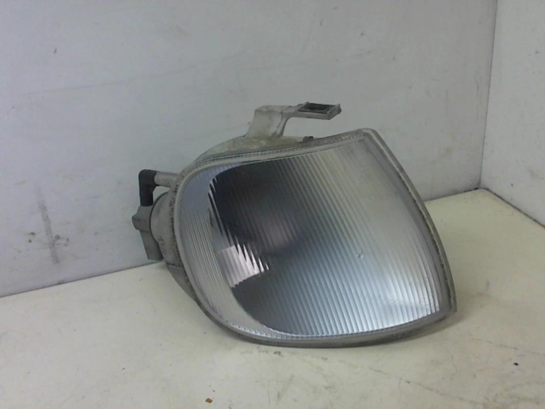 Gruppo ottico anteriore secondario destro (luci)(freccia) VOLKSWAGEN POLO 3 PHASE 1 Gasolina - 1