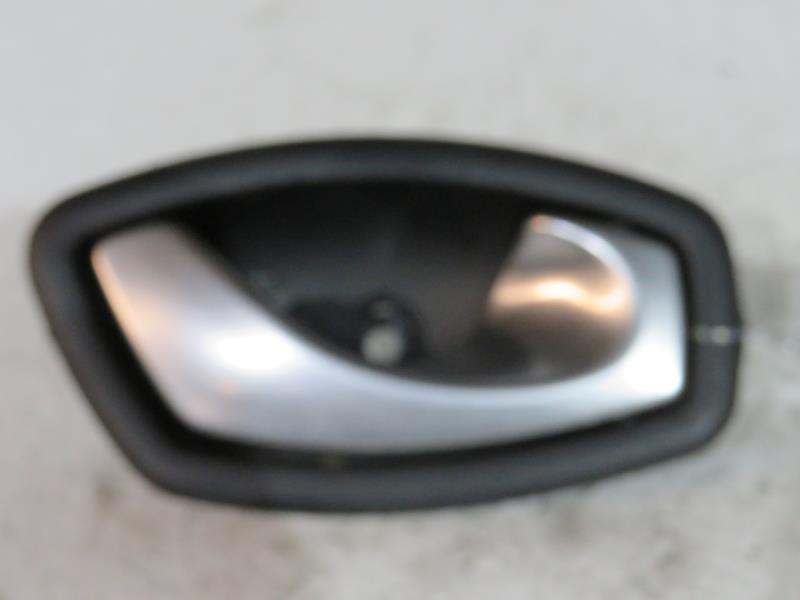 Poignee interieur avant droit RENAULT LAGUNA 3 PHASE 1 Diesel - 1
