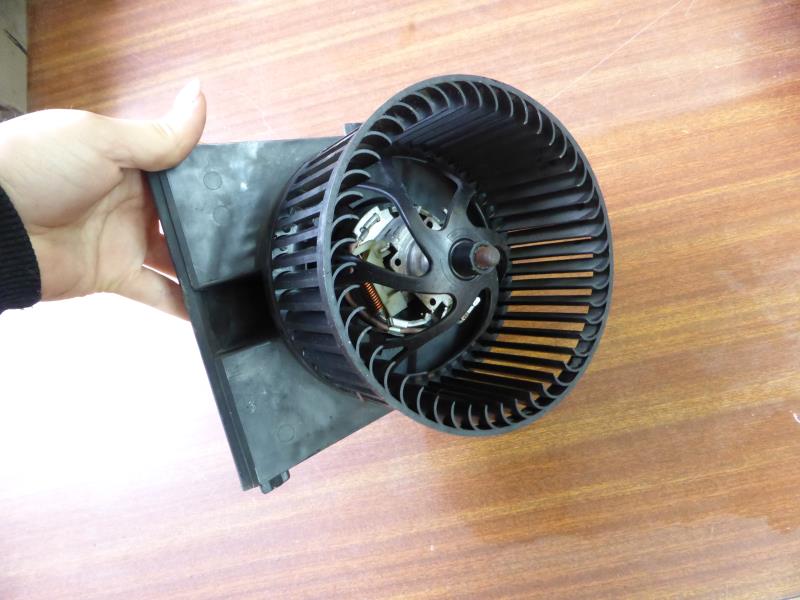 Pulseur d'air VOLKSWAGEN GOLF 4 Essence - 1