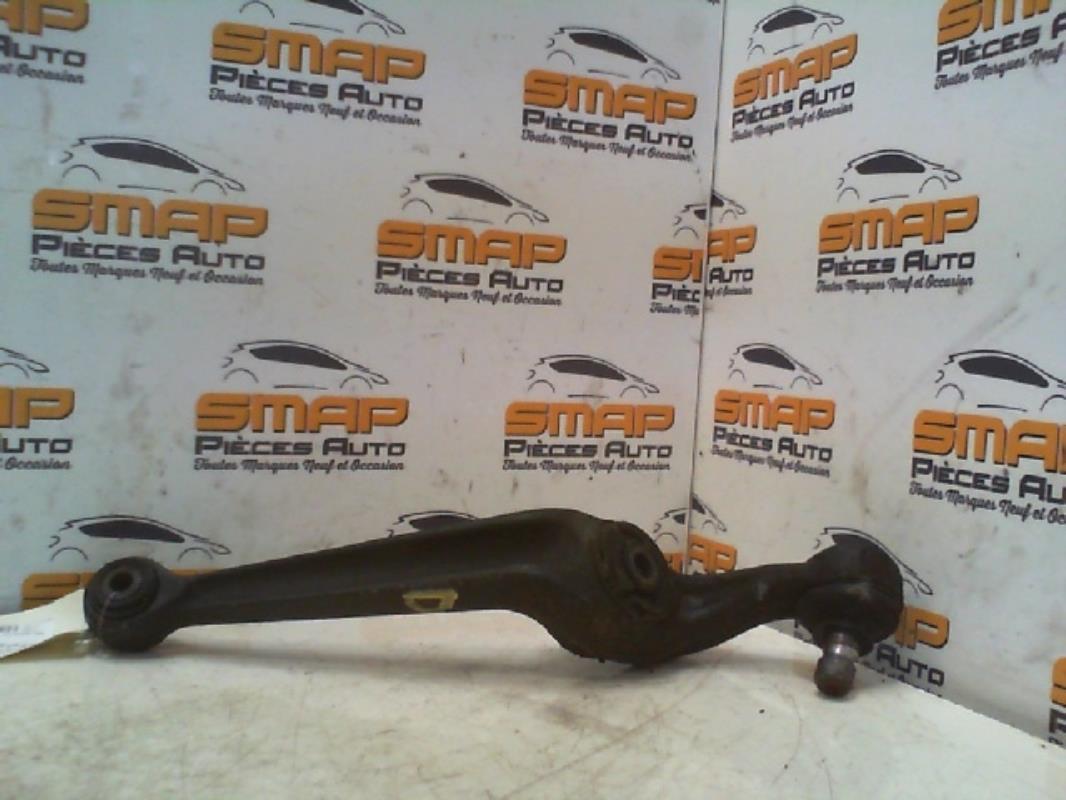 Triangolo anteriore destro PEUGEOT 205 PHASE 2 Diésel - 1