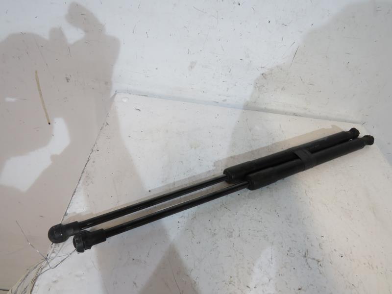 Verin de coffre TOYOTA YARIS 2 PHASE 1 Essence - 1