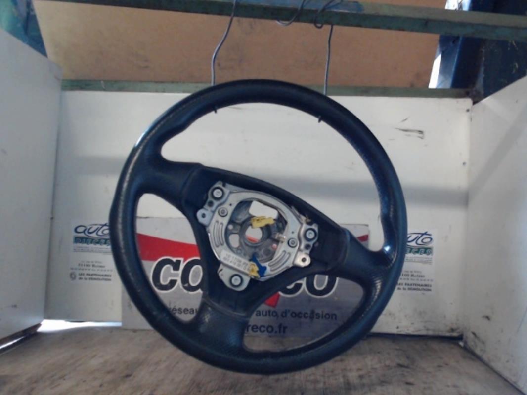 Volant AUDI A4 2 AVANT PHASE 1 BREAK Diesel - 1