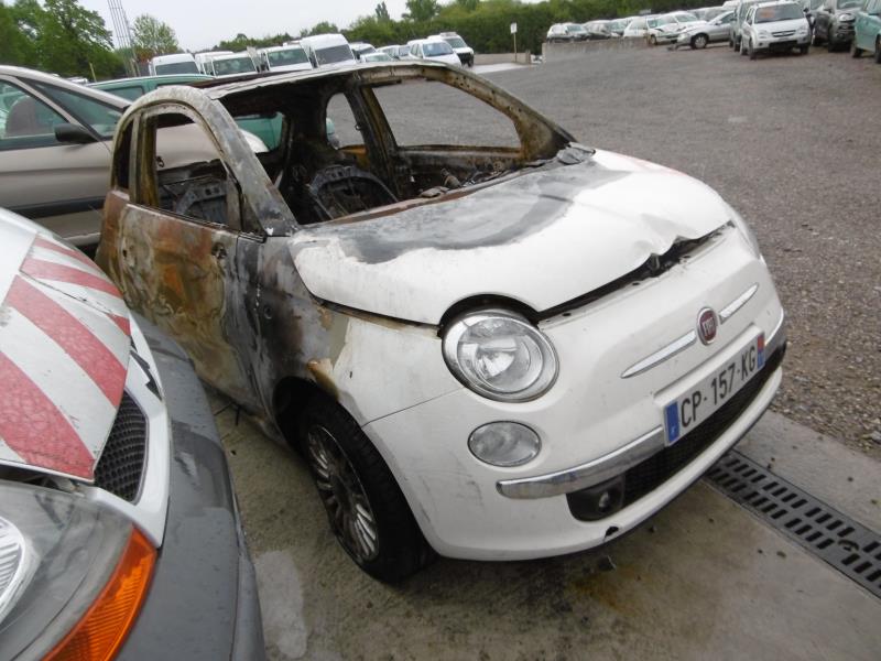 Fusee avant gauche FIAT 500 2 PHASE 1 Essence - 1