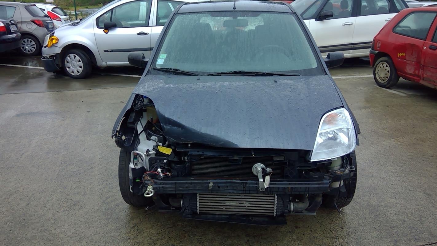 Image Feu arriere principal droit (feux) - FORD FIESTA 5