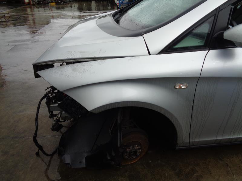 Aile avant gauche SEAT TOLEDO 3 Diesel - 1