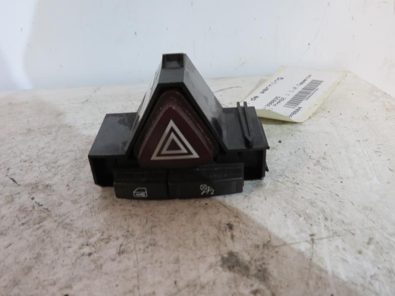 Bouton de warning OPEL CORSA D PHASE 1 Essence - 1