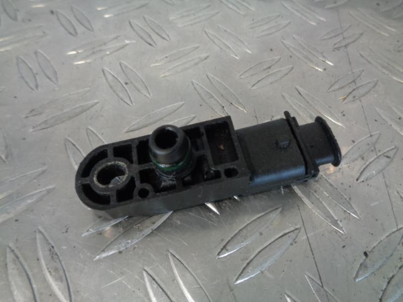 Capteur de pression de rampe injection RENAULT MEGANE 2 PHASE 1 Diesel - 1