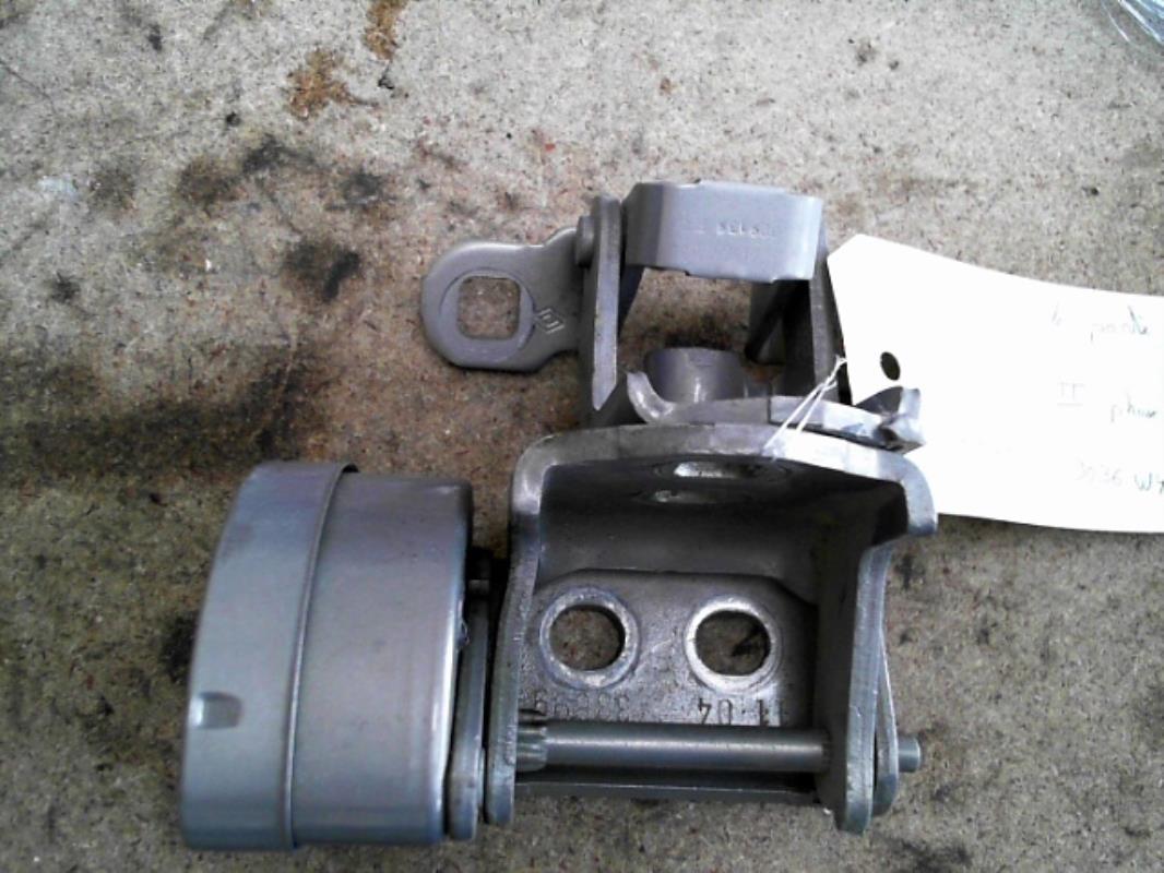 Cerniera portiera posteriore destra RENAULT SCENIC 2 PHASE 1 Gasolina - 1