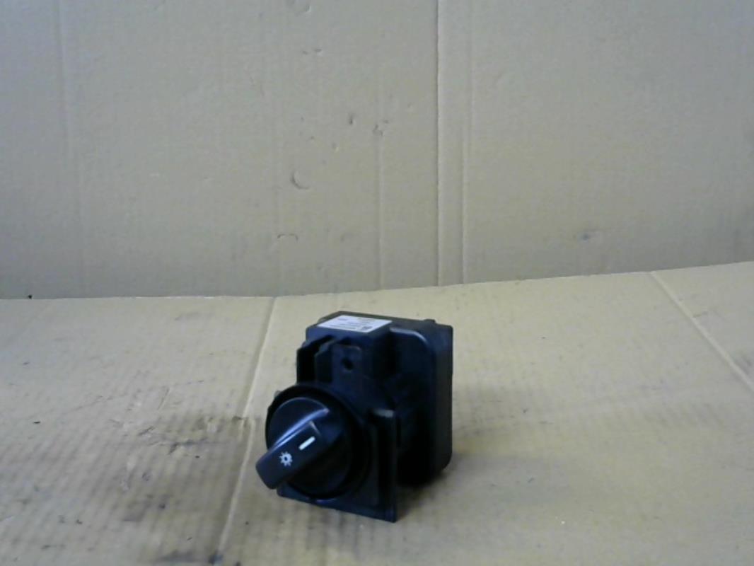 Commande de phare MERCEDES CLASSE A 169 PHASE 1 Diesel - 1