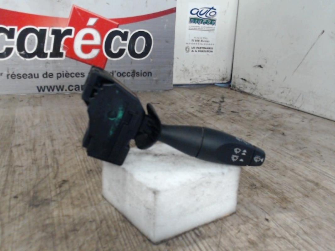 Commodo d'essuie glaces FORD FOCUS 1 Essence - 1