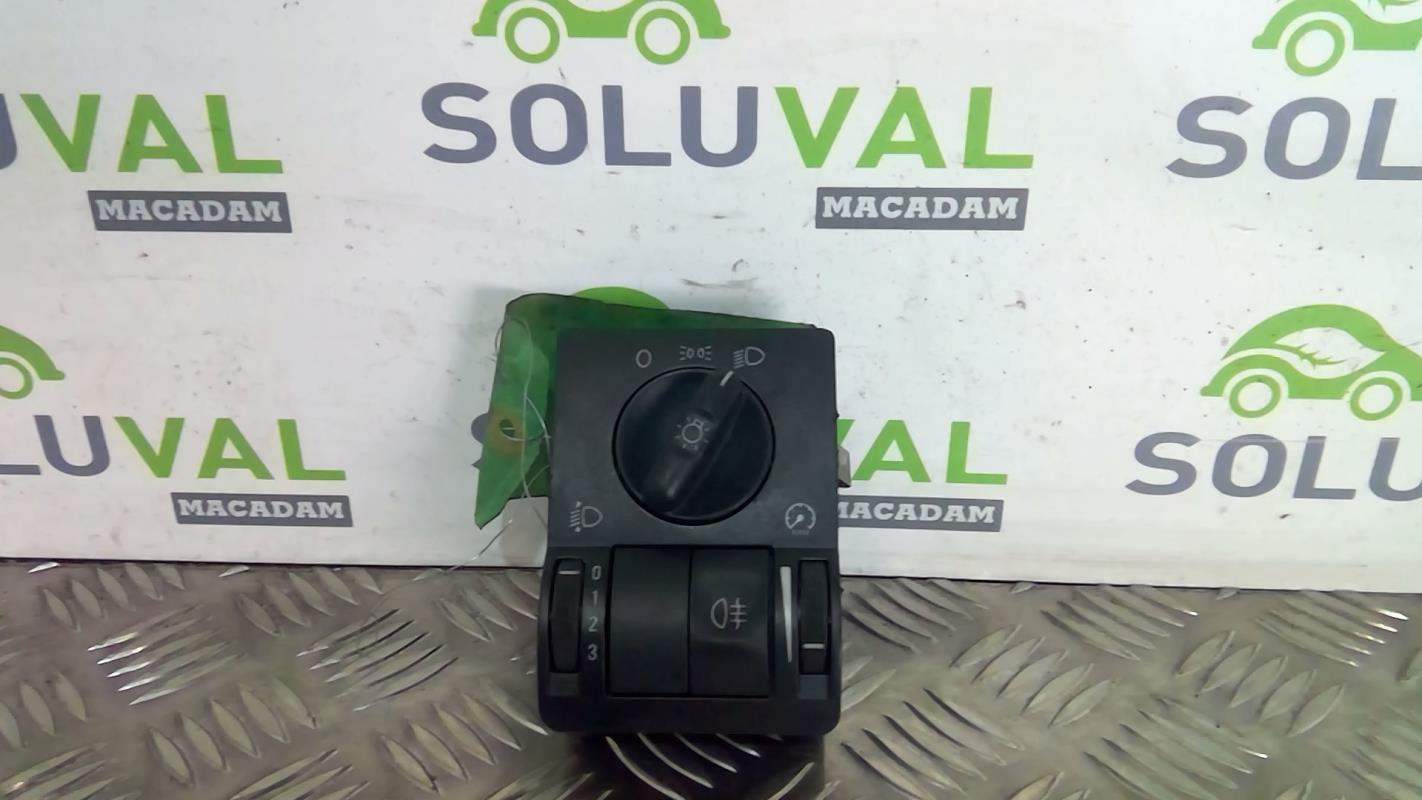 Commodo phare OPEL CORSA C PHASE 2 Essence - 1