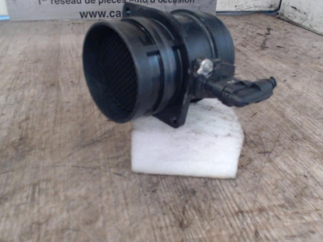 Debitmetre AUDI A4 3 PHASE 1 Essence - 1