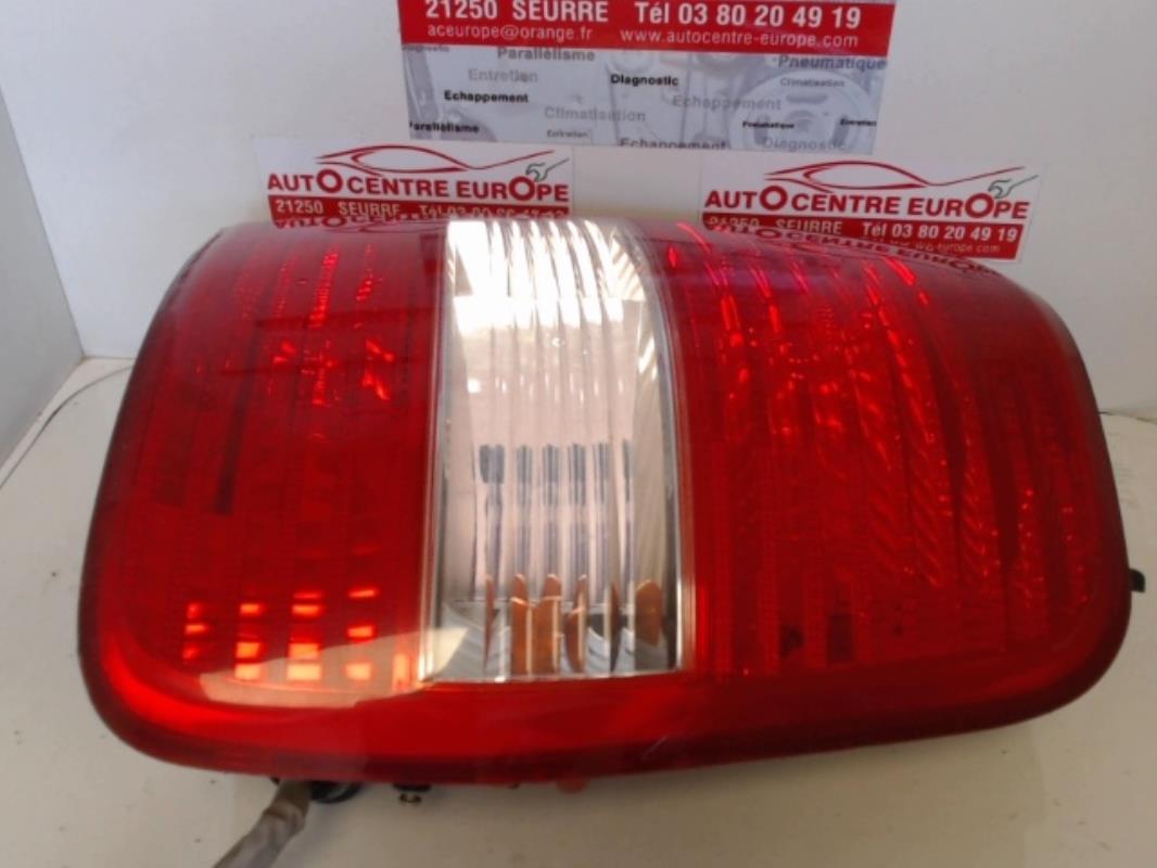 Fanale posteriore principale destro (luci) KIA CARNIVAL 1 Diésel - 1