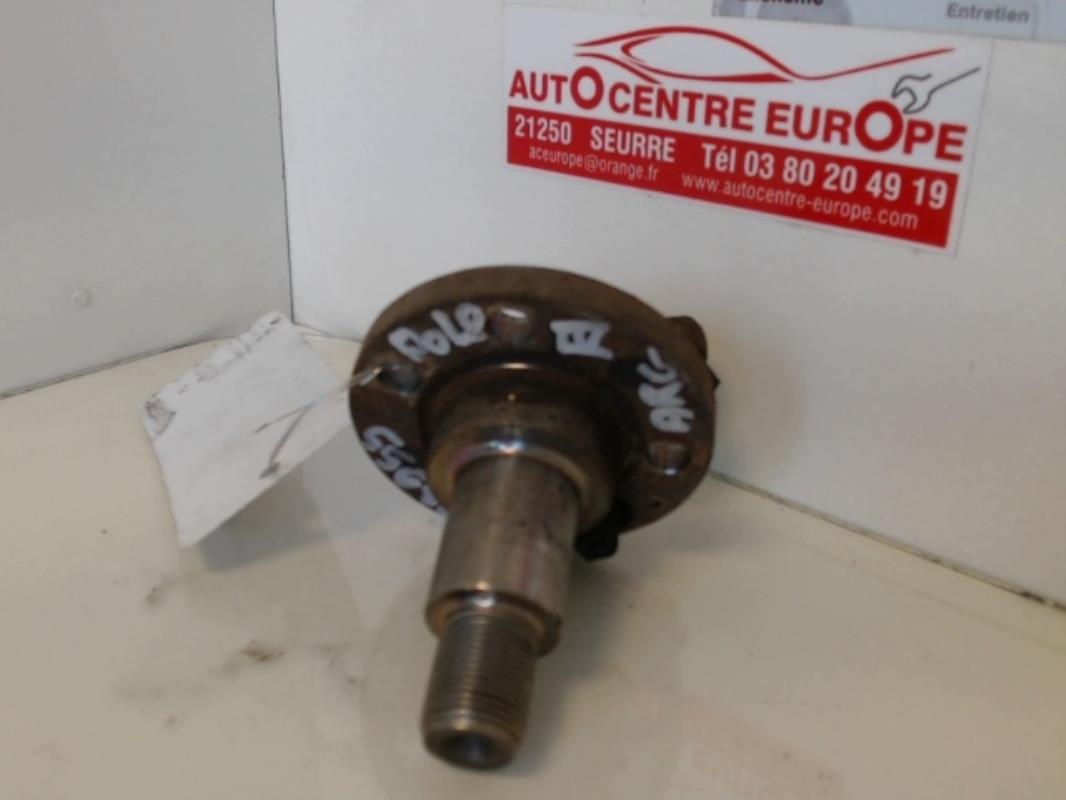 Fusee arriere droit VOLKSWAGEN POLO 4 PHASE 1 Diesel - 1