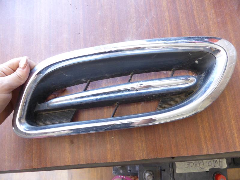 Grille de calandre gauche NISSAN MICRA 2 PHASE 4 Essence - 1