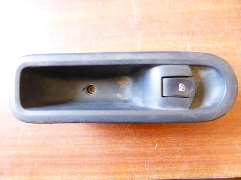 Interrupteur de leve vitre RENAULT CLIO 3 PHASE 2 Diesel - 1