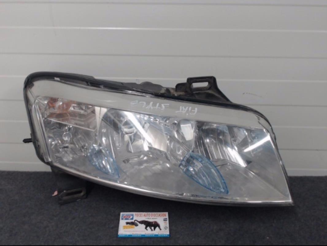 Gruppo ottico anteriore principale destro (luci)(faro) FIAT STILO  - 1