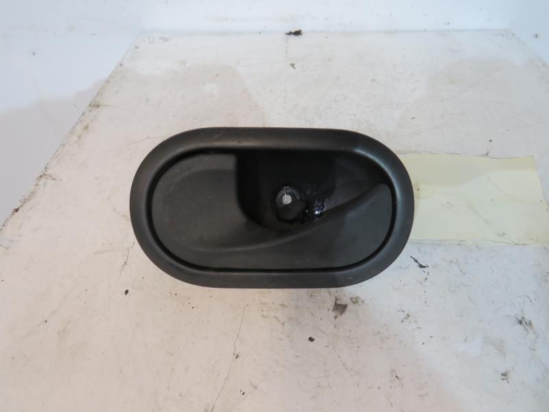 Maniglia interna posteriore sinistra RENAULT CLIO 3 PHASE 2 Diésel - 1