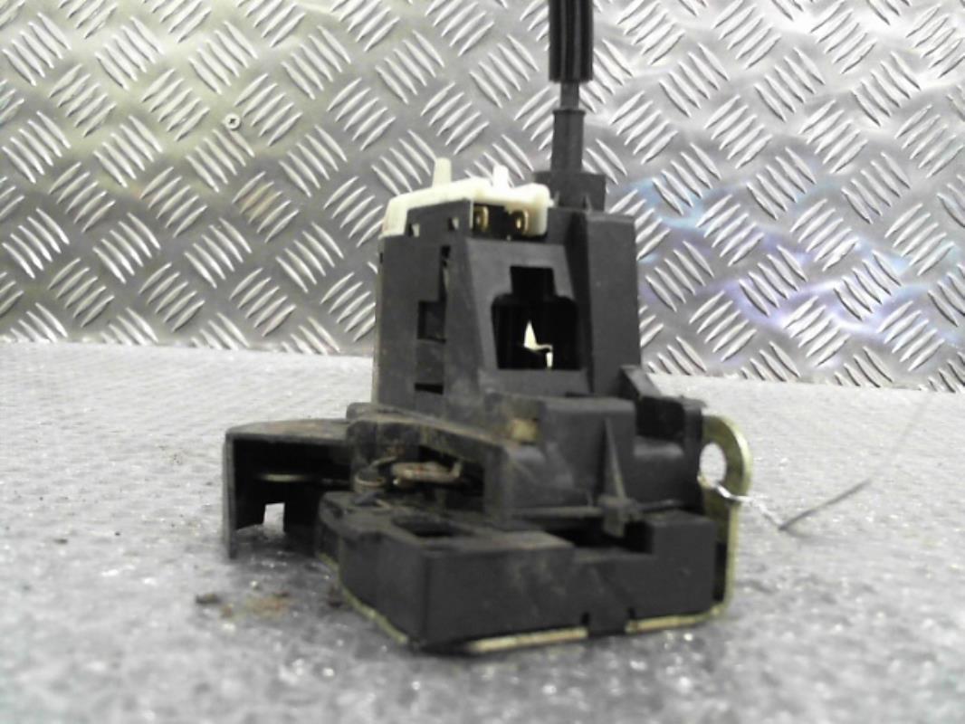 Serrure avant droit RENAULT CLIO 2 PHASE 2 Diesel - 1