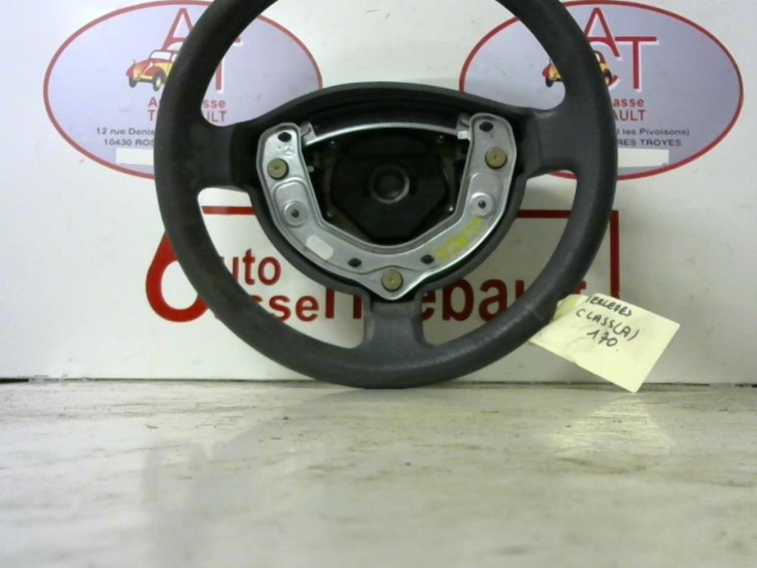 Volant MERCEDES   - 1