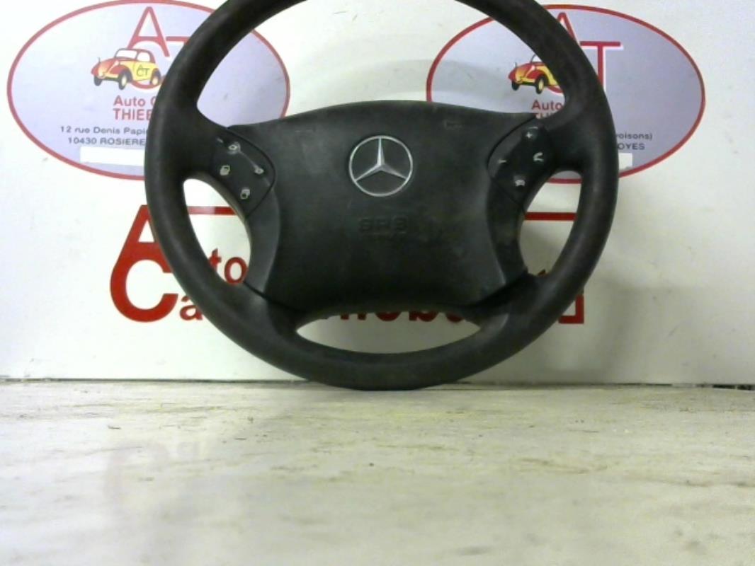 Volant MERCEDES   - 1