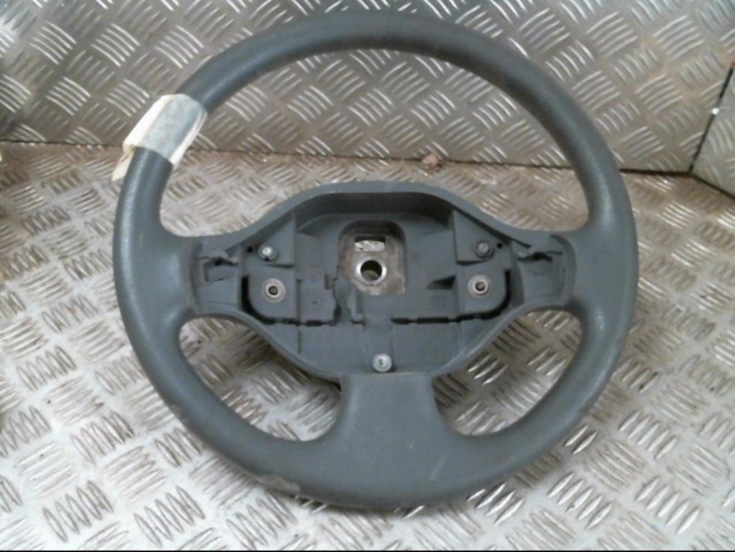 Volant RENAULT CLIO 2 PHASE 1 Essence - 1
