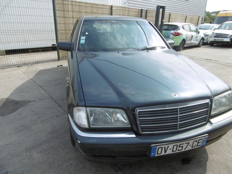 Image Feu arriere principal droit (feux) - MERCEDES CLASSE C 202