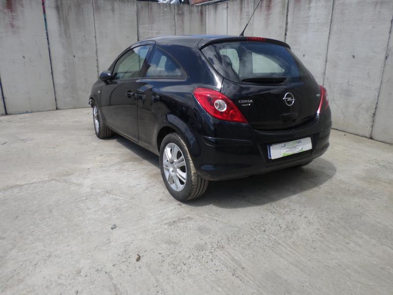 Image Malle/Hayon arriere - OPEL CORSA D