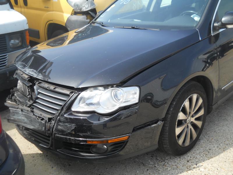 Pare-choc Arrière VOLKSWAGEN PASSAT 5 BREAK - Référence 3C9807417EGRU, Occasion Bon état