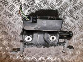 Moteur essuie glace avant