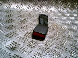 Attache ceinture arriere gauche