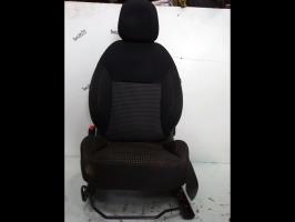 Siege avant gauche