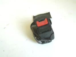 Attache ceinture arriere centrale