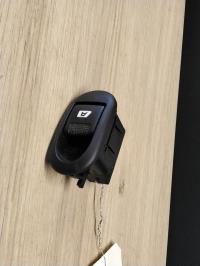 Interrupteur de leve vitre avant gauche