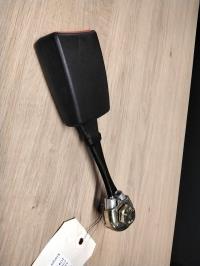 Attache ceinture avant gauche