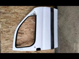 Porte avant droit