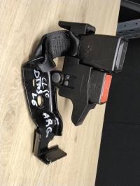 Attache ceinture arriere gauche