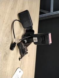 Attache ceinture arriere gauche