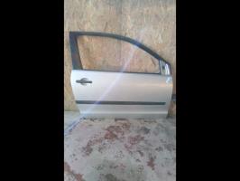 Porte avant droit