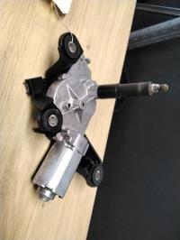 Moteur essuie glace arriere