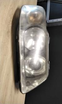 Optique avant principal droit (feux)(phare)