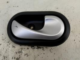 Poignee interieur arriere droit