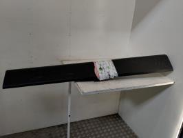 Baguette de porte avant droite