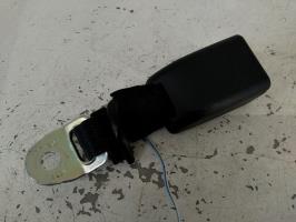 Attache ceinture arriere gauche