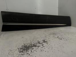 Baguette de porte avant gauche