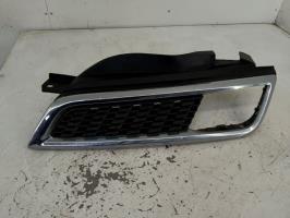 Grille de calandre gauche