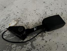 Attache ceinture arriere droit