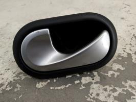 Poignee interieur arriere gauche