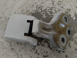 Charniere de porte arriere droit