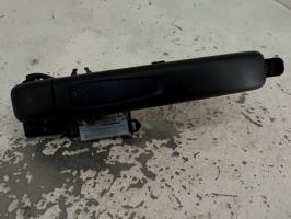 Poignee porte avant droit